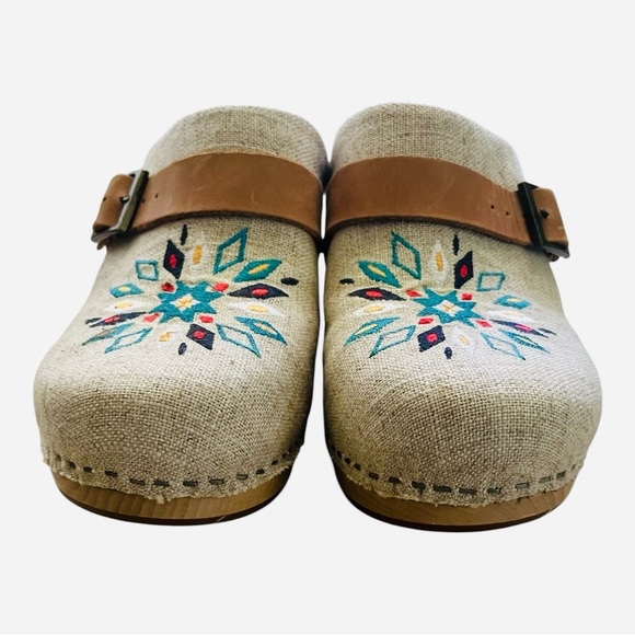 Toms Tan and Cream Elisa Clog Mules with Embroidered Design natural linen W 7.5 - Picture 4 of 15